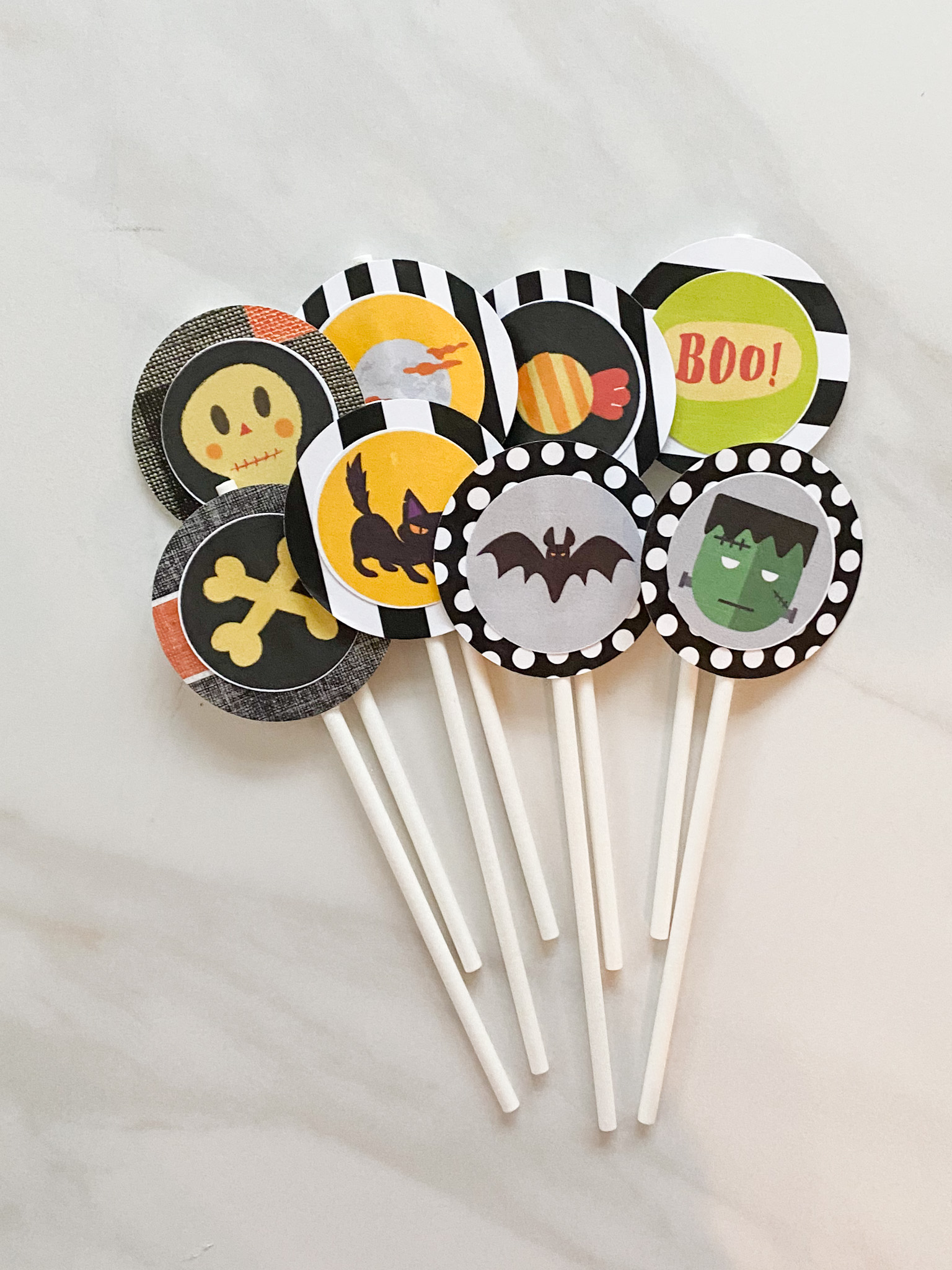 free printables halloween cupcake toppers