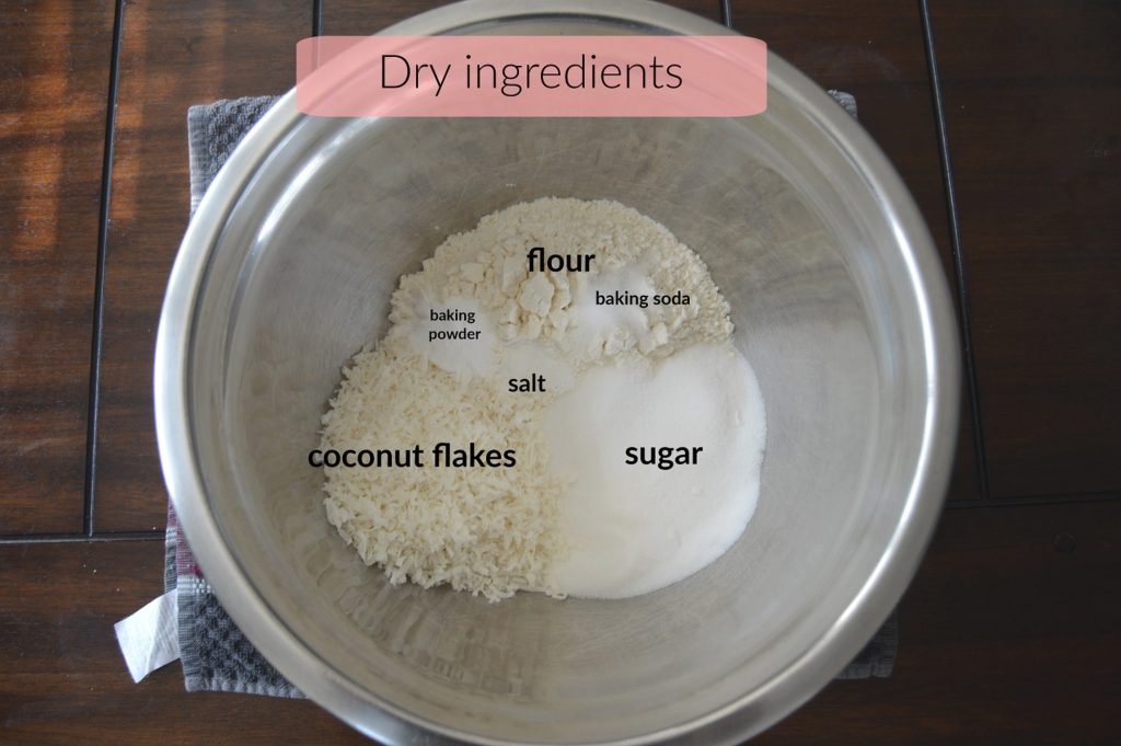 To show the dry ingredients for banana bread 