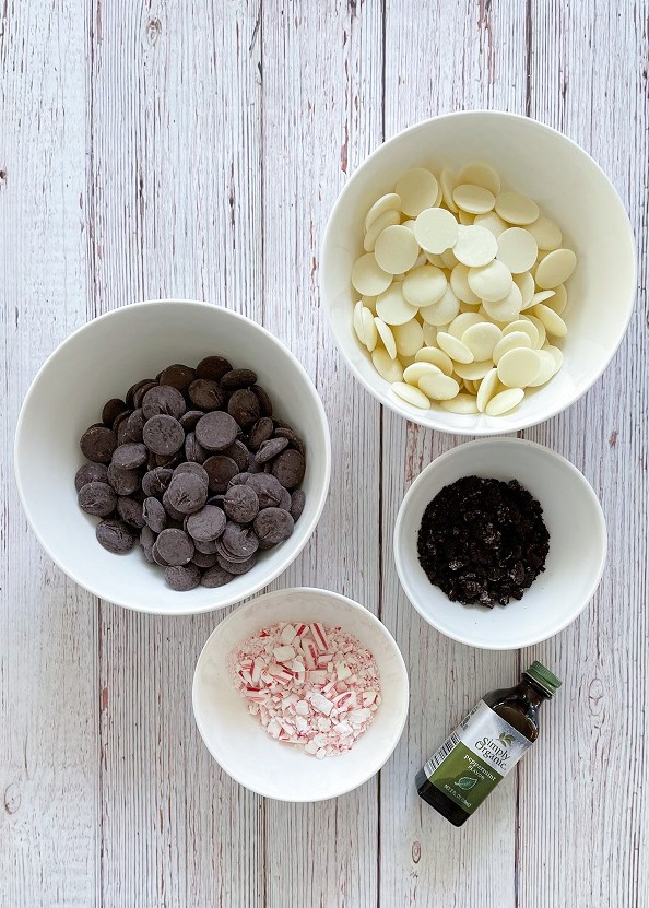 Ingredients for Peppermint Oreo Bark