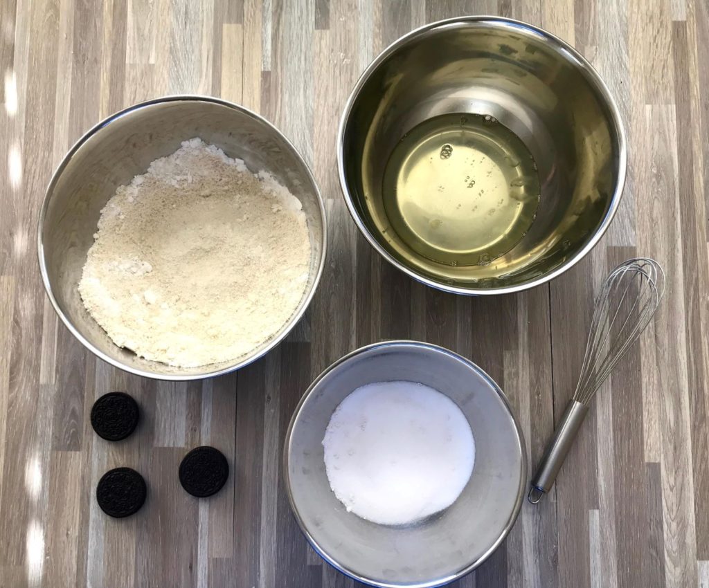 Ingredients for Cream cheese Oreo macaron